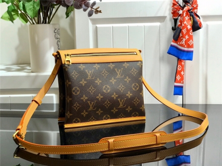 Lv Multi Pochette Accessoires