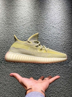 ҬôҲ˵yeezy,ںһ