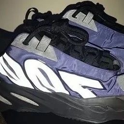 Ҭyeezyadidas YEEZY 700 MNV