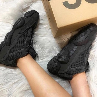 ǲ࣬Adidas Yeezy Ҭ500 